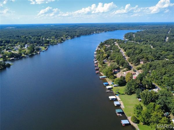 2411 Sanchez Drive , Cuba, MO 65453