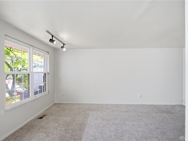 5639 Troy Villa Boulevard, Huber Heights, OH 45424 Photo 18