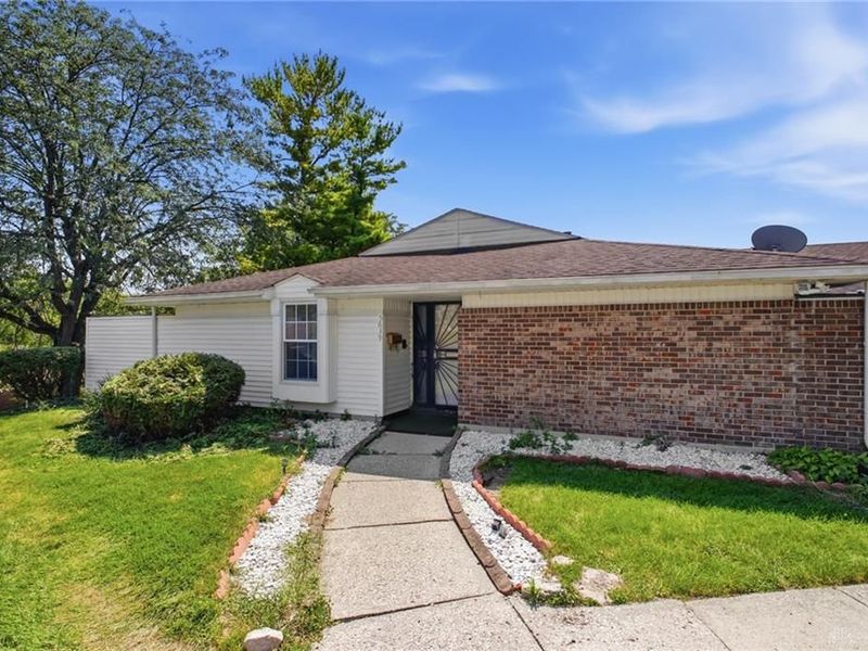 5639 Troy Villa Boulevard, Huber Heights, OH 45424 Photo 47