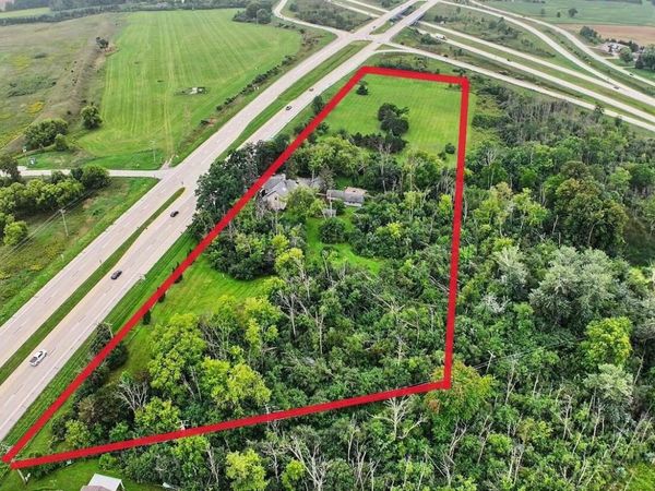1867 Port Washington ROAD, Grafton, WI 53024