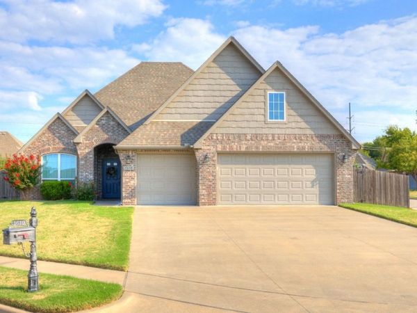 1610 E Roanoke Court , Broken Arrow, OK 74011