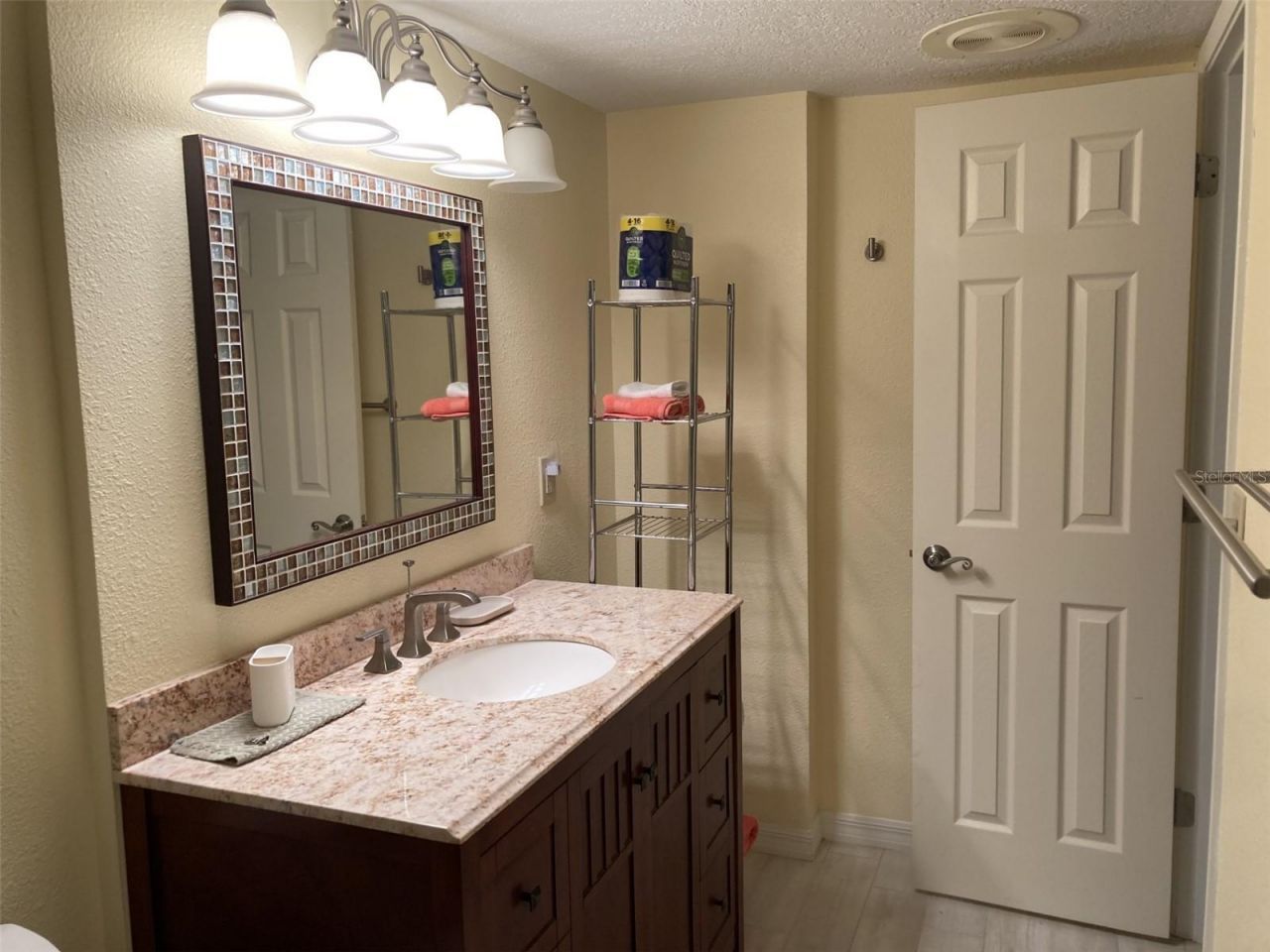 6114 43rd Street W, Unit 101E, Bradenton, FL 34210 Photo