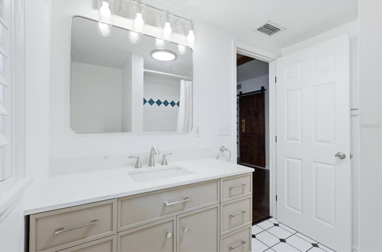 2520 Huntington Avenue, Sarasota, FL 34232 Photo