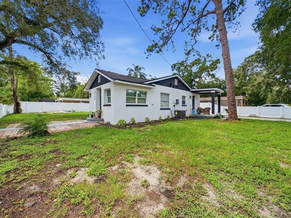 10124 N HYACINTH AVENUE , TAMPA, FL 33612