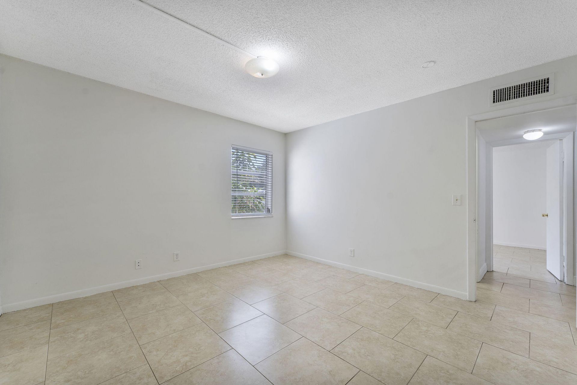 632 NW 13th Street, Unit 16, Boca Raton, FL 33486 Photo