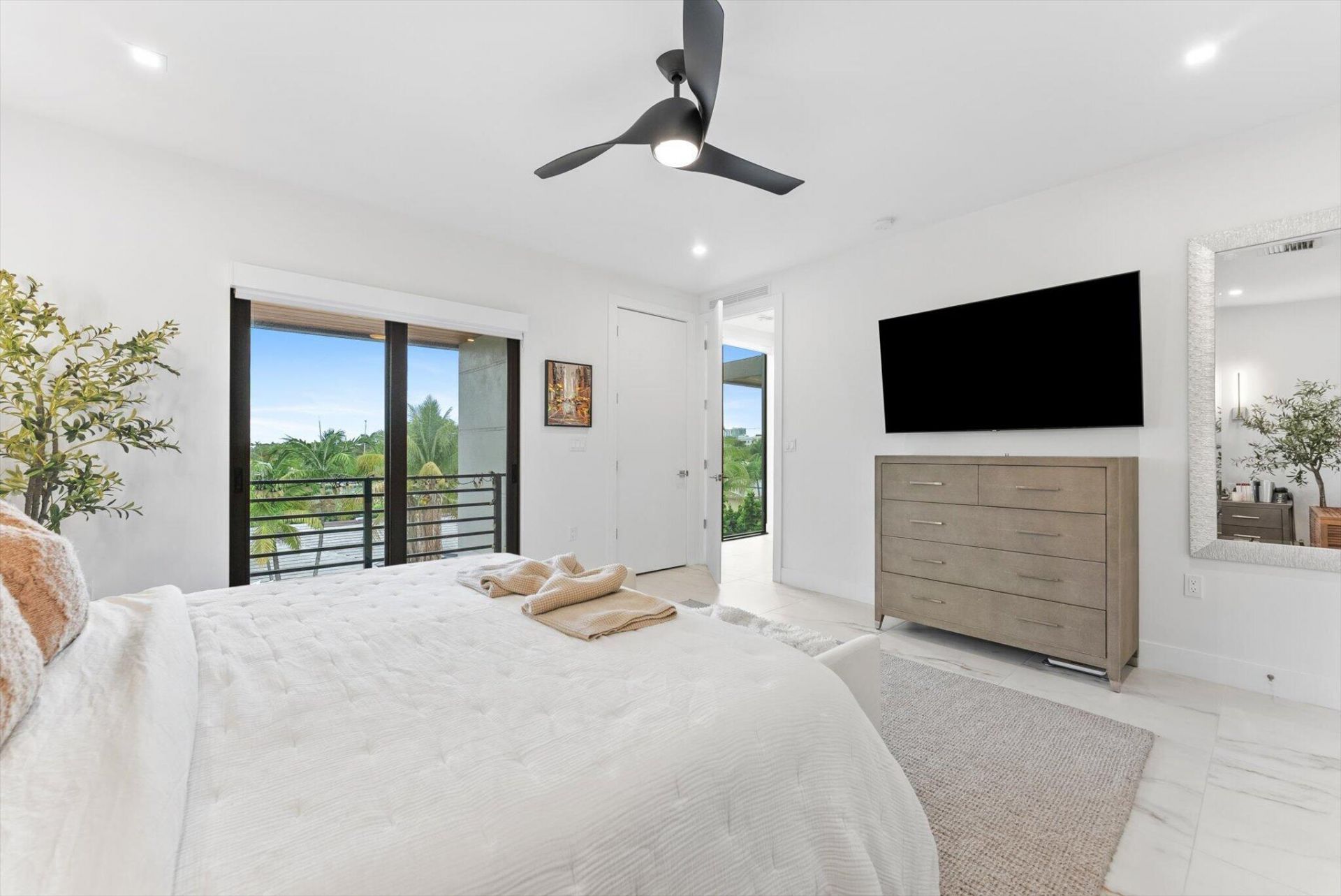1048 N Victoria Park Road, Fort Lauderdale, FL 33304 Photo