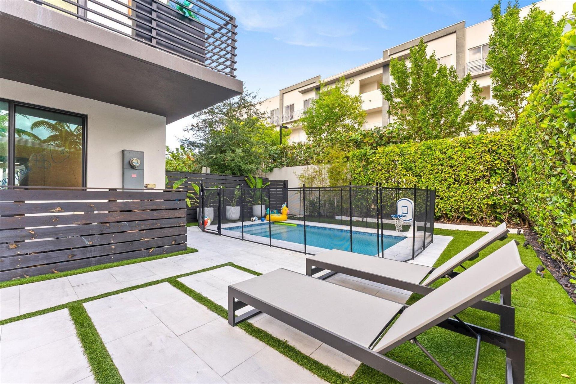 1048 N Victoria Park Road, Fort Lauderdale, FL 33304 Photo