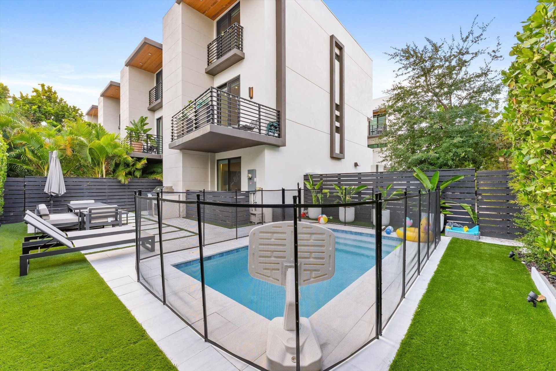 1048 N Victoria Park Road, Fort Lauderdale, FL 33304 Photo