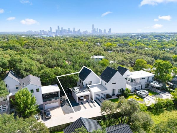 3115 Clawson RD, Unit 301, Austin, TX 78704