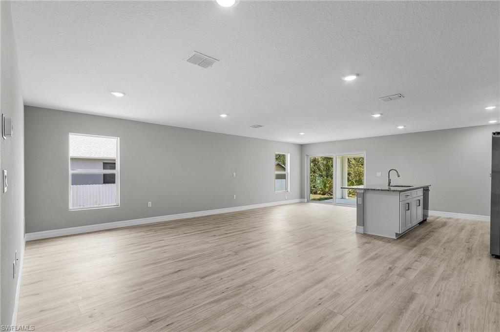 337 Woodburn Dr , Lehigh Acres, FL 33972 Photo