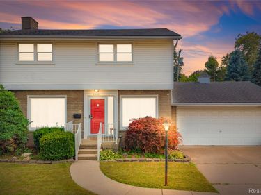 33633 6 Mile Road , Livonia, Mi 48152