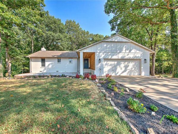 3960 E Highway 264 , Lowell, AR 72745