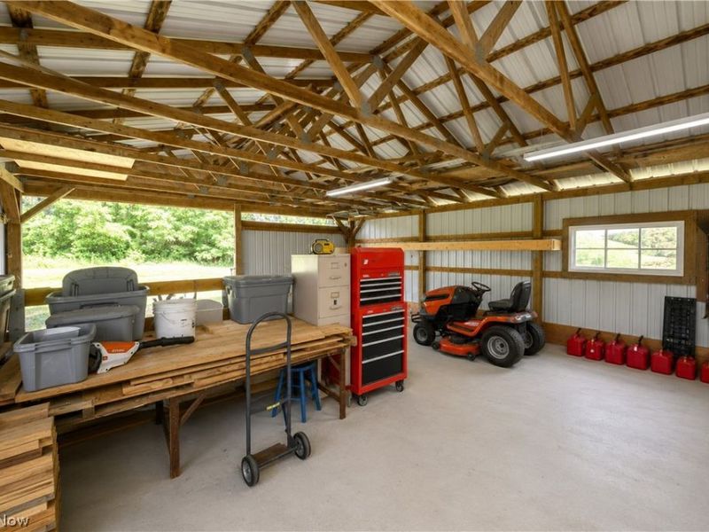 9427 Stonecreek Road SW, Newcomerstown, OH 43832 Photo 10