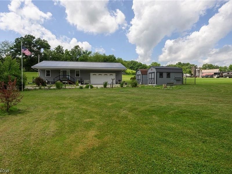 9427 Stonecreek Road SW, Newcomerstown, OH 43832 Photo 2