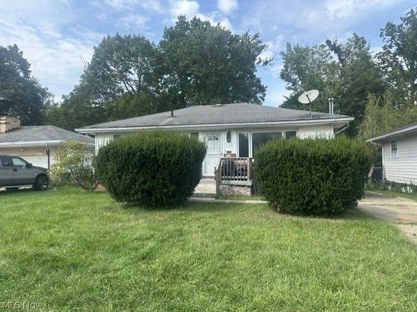 538 W Earle Avenue , Youngstown, OH 44511