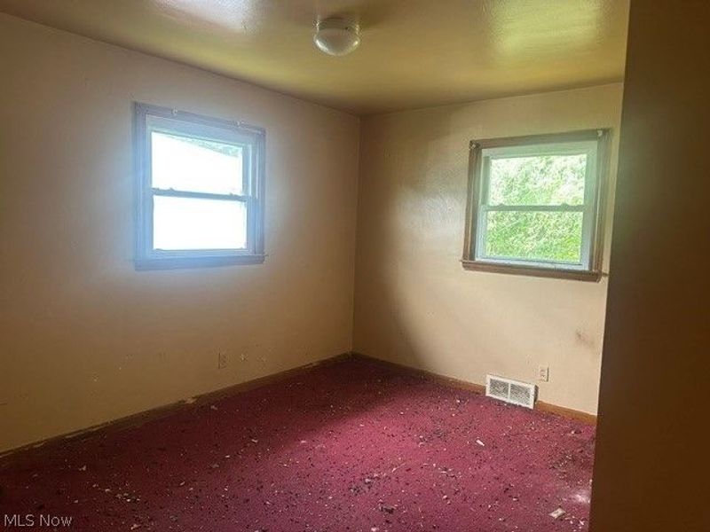 538 W Earle Avenue, Youngstown, OH 44511 Photo 6