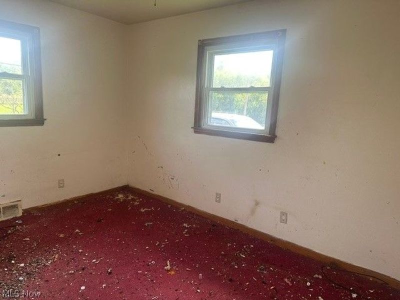 538 W Earle Avenue, Youngstown, OH 44511 Photo 8