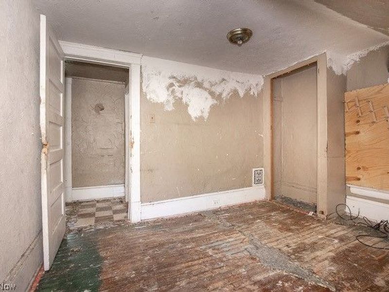 4144 E 120th Street, Cleveland, OH 44105 Photo 15