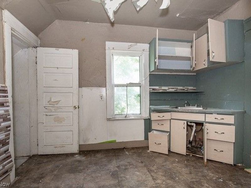 4144 E 120th Street, Cleveland, OH 44105 Photo 9