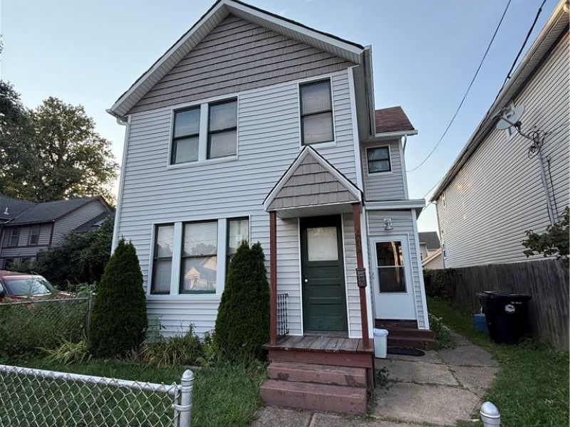 604 Jefferson Avenue, Cleveland, OH 44113 Photo 1