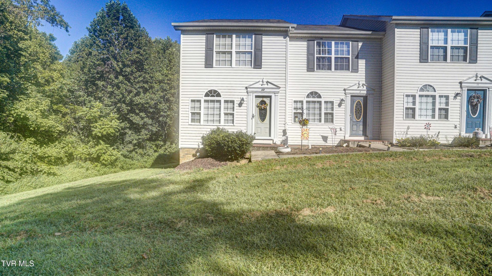 198 Amanda Lane, Unit Apt 13, Bristol, TN 37620 Main Photo