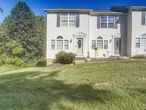 198 Amanda Lane, Unit Apt 13, Bristol, TN 37620