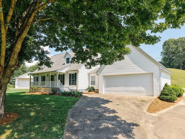 69 Stringer Cochran Road, Murrayville, GA 30564