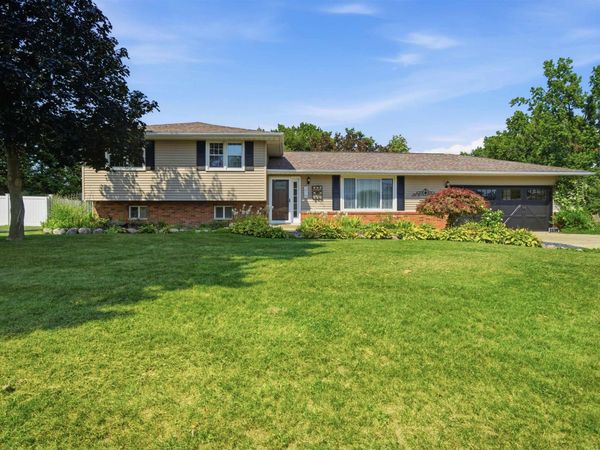 215 LINCOLN Road, Canton, IL 61520