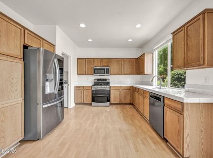 9825 Suncrest Drive, Reno, NV 89506 Photo
