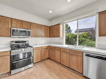 9825 Suncrest Drive, Reno, NV 89506 Photo