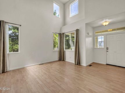 9825 Suncrest Drive, Reno, NV 89506 Photo