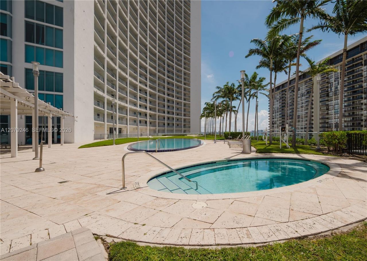601 NE 36th St , Unit 1412, Miami, FL 33137 Photo