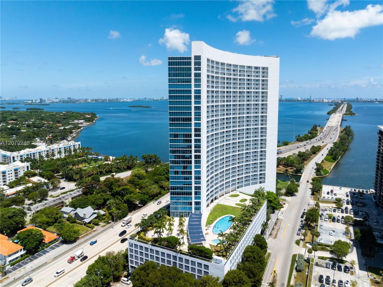 601 NE 36th St , Unit 1412, Miami, FL 33137 Photo