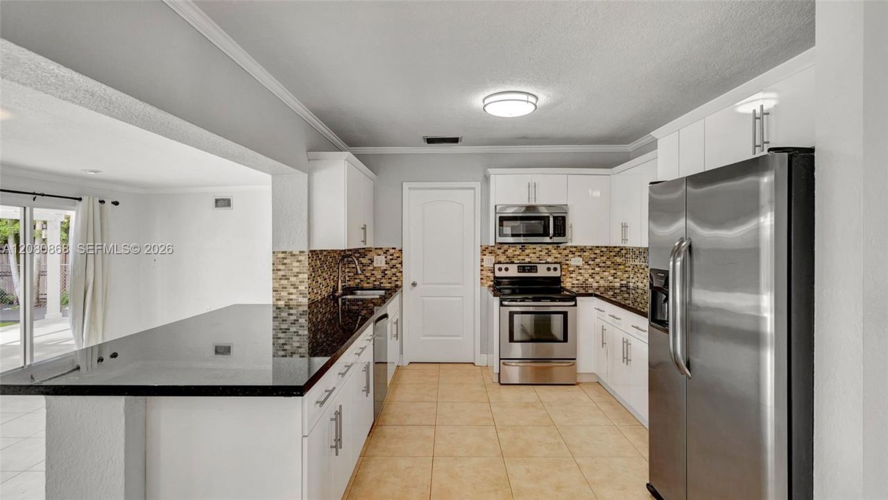 9710 SW 14th St, Miami, FL 33174 Photo