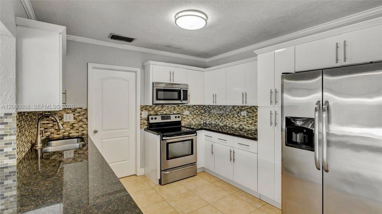 9710 SW 14th St, Miami, FL 33174 Photo