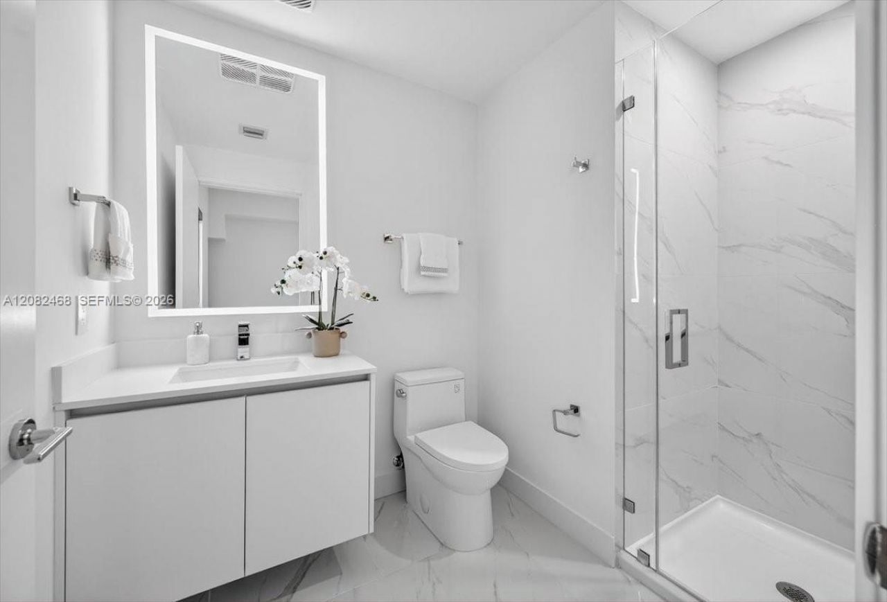 700 NE 24th Street , Unit 5202, Miami, FL 33137 Photo