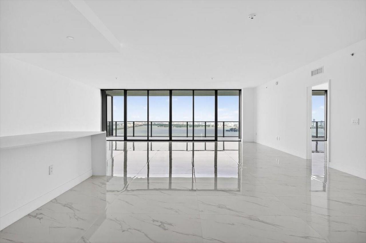700 NE 24th Street , Unit 5202, Miami, FL 33137 Photo