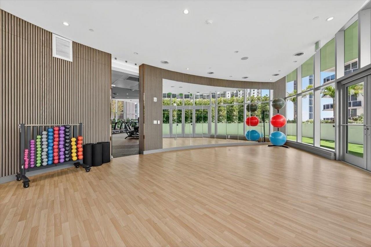 700 NE 24th Street , Unit 5202, Miami, FL 33137 Photo