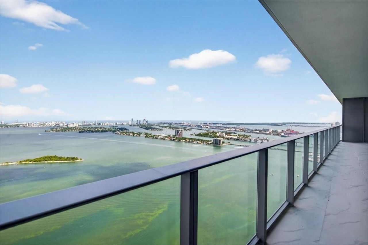 700 NE 24th Street , Unit 5202, Miami, FL 33137 Photo