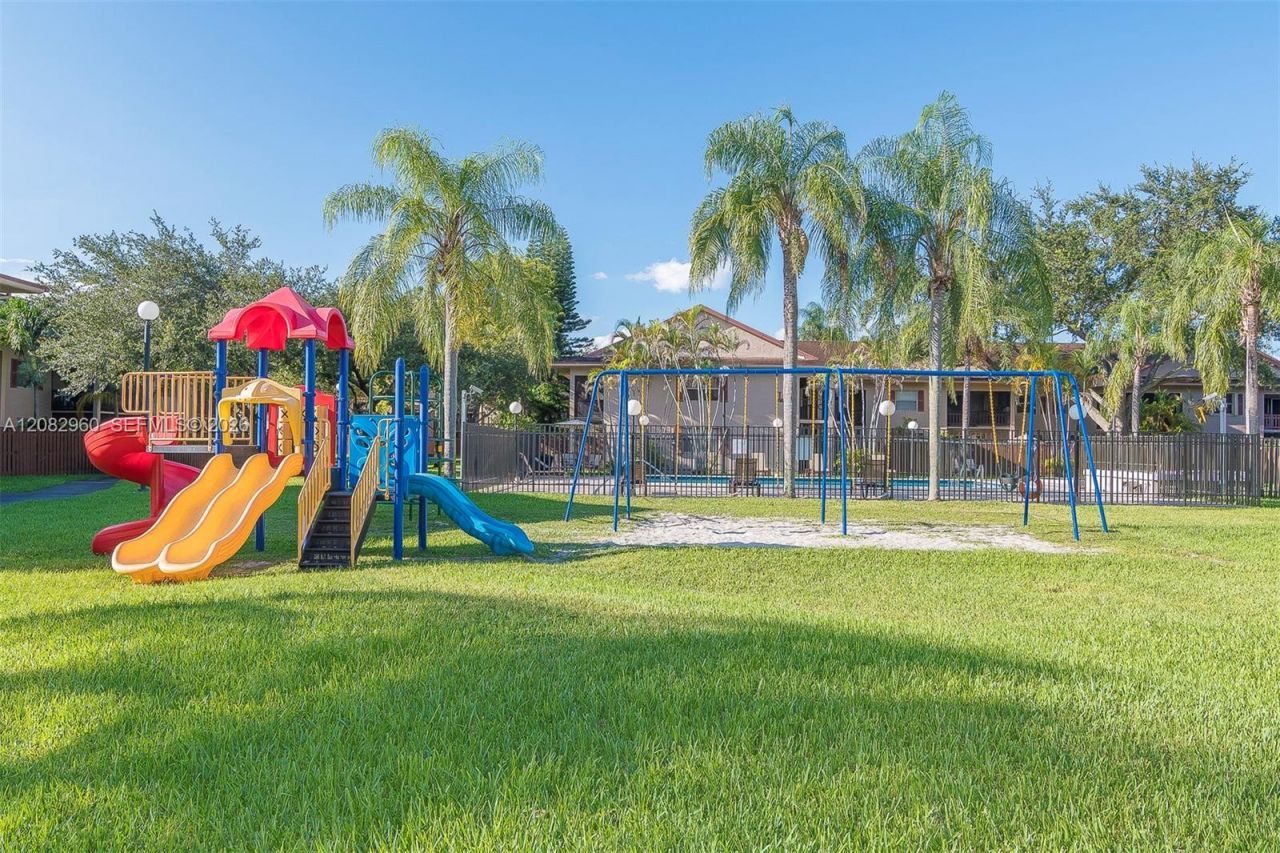11235 SW 88th St, Unit 107E, Miami, FL 33176 Photo