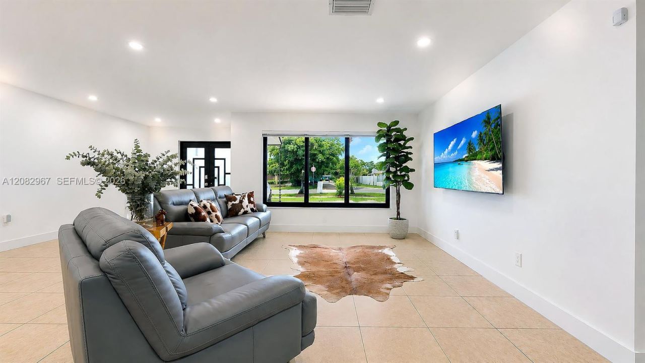 9831 SW 4th St , Miami, FL 33174 Photo
