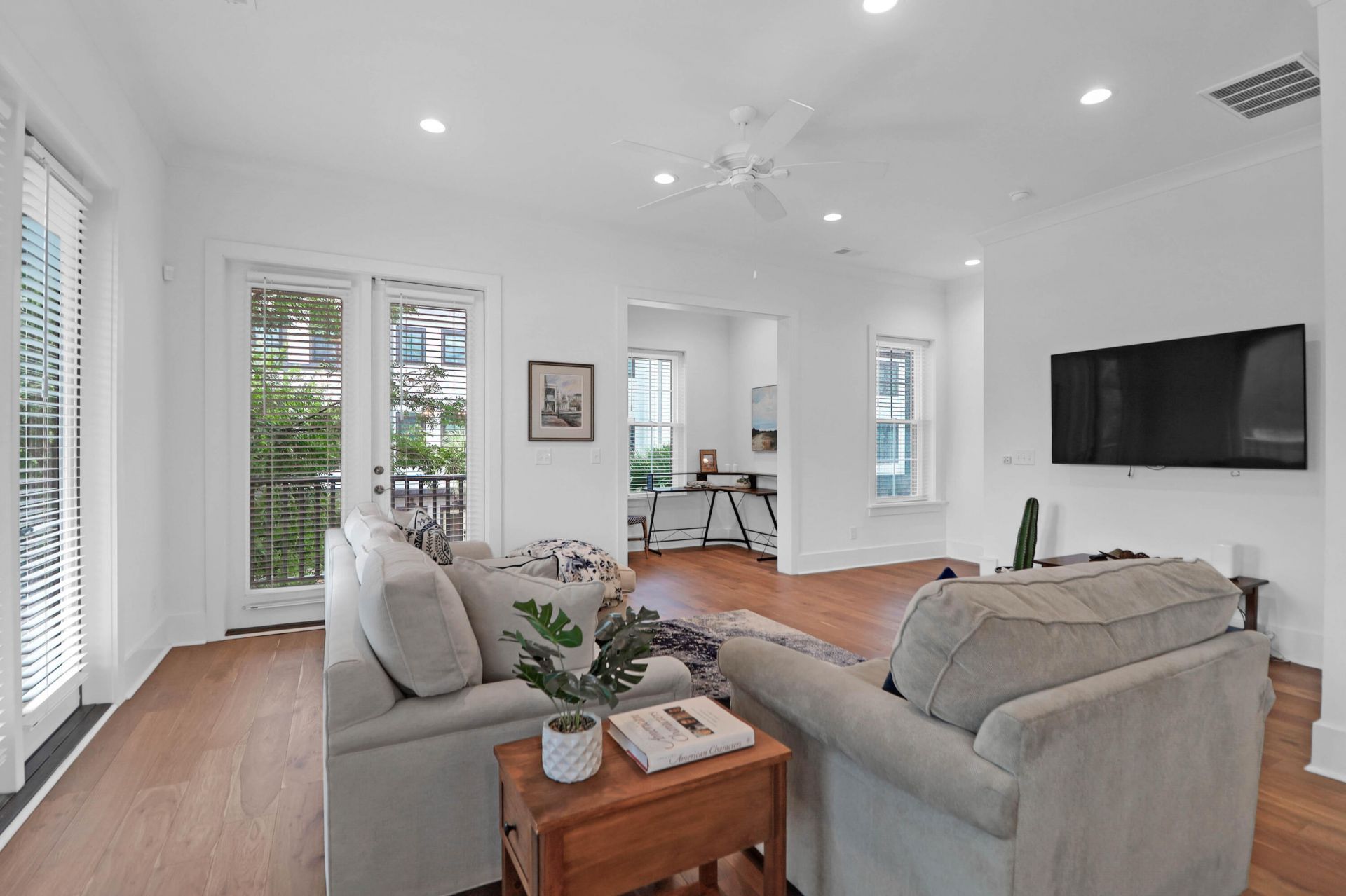 1201 Gatch Court Photo 5