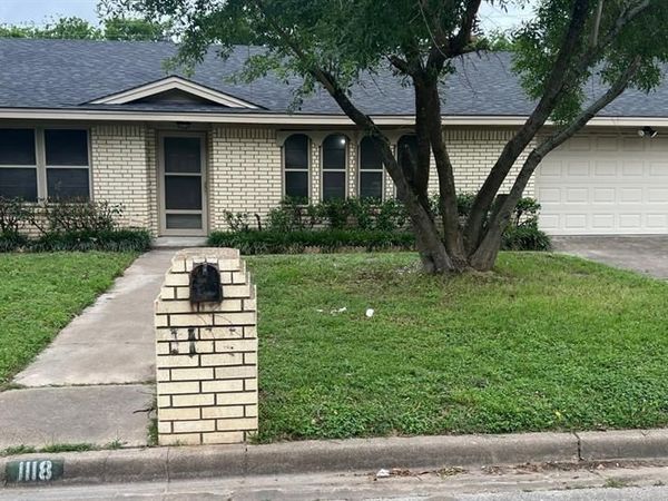 1118 Pawnee Street, Bellmead, TX 76705