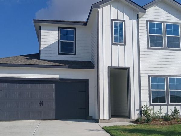 207 Whispering Pine Drive, Royse City, TX 75189