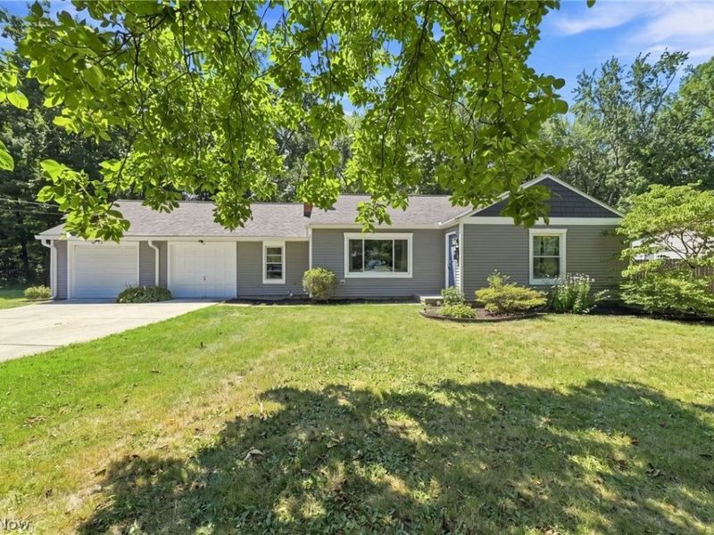 6024 Louis, North Olmsted, OH 44070 Photo 3