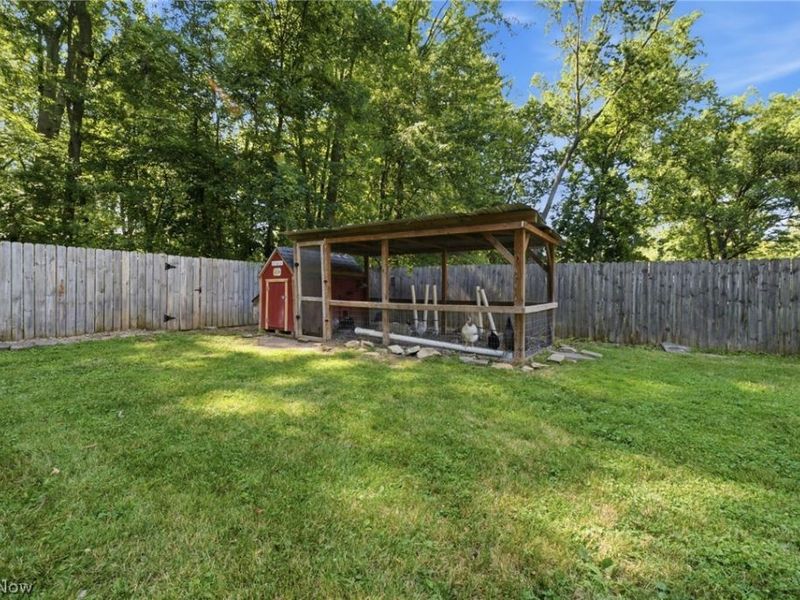 6024 Louis, North Olmsted, OH 44070 Photo 40