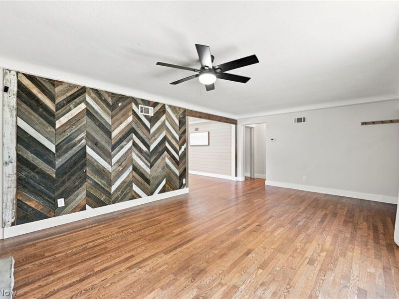 6024 Louis, North Olmsted, OH 44070 Photo 7