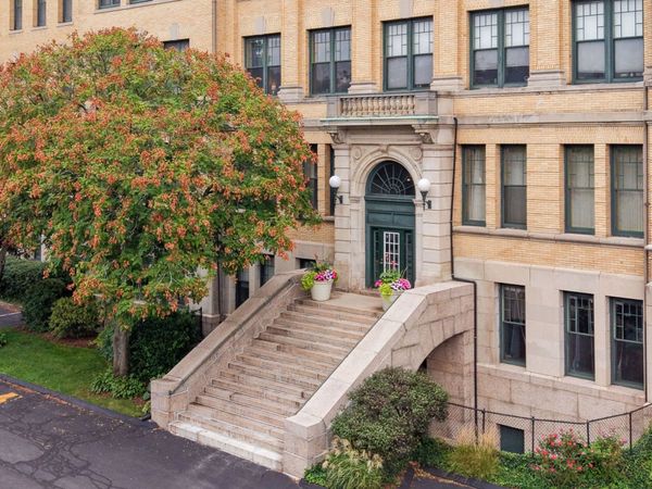 235 State St, Unit 407, Springfield, MA 01103