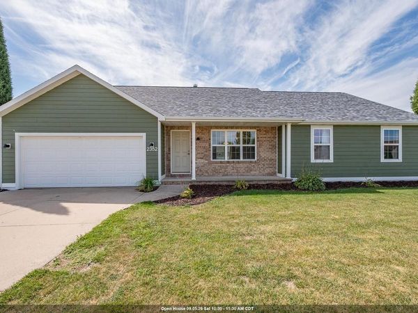 2352 OAK RIDGE CIRCLE, De Pere, WI 54115