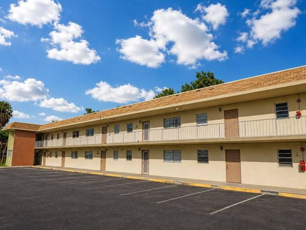 609 S STATE ROAD 7, Unit 2D, Margate, FL 33068